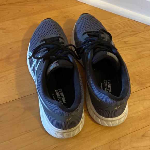 asics amplifoam mens